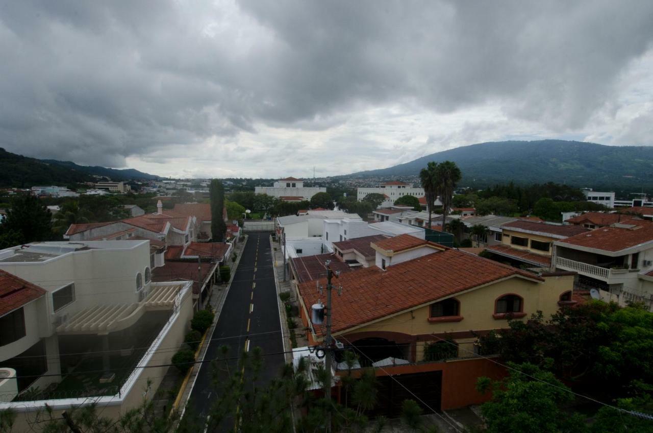 Hotel Berlin San Salvador Exterior foto